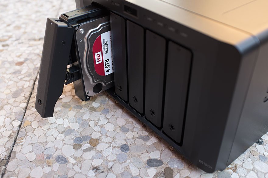 synology-1513+mamophoto-005