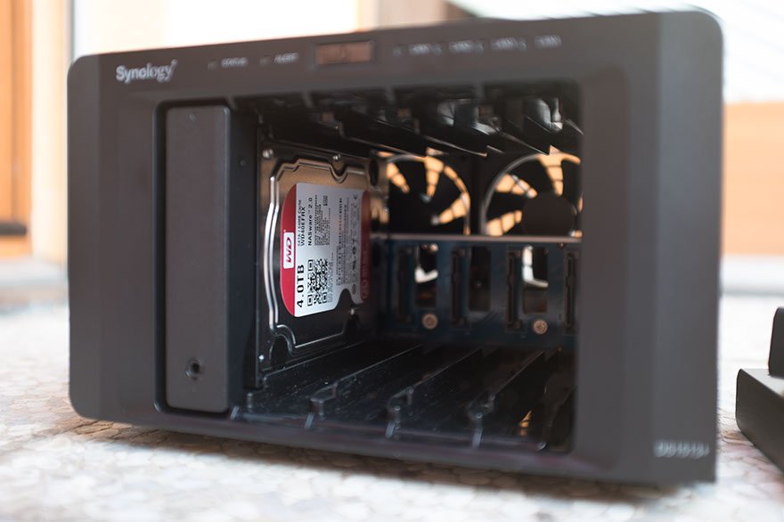 synology-1513+mamophoto-006