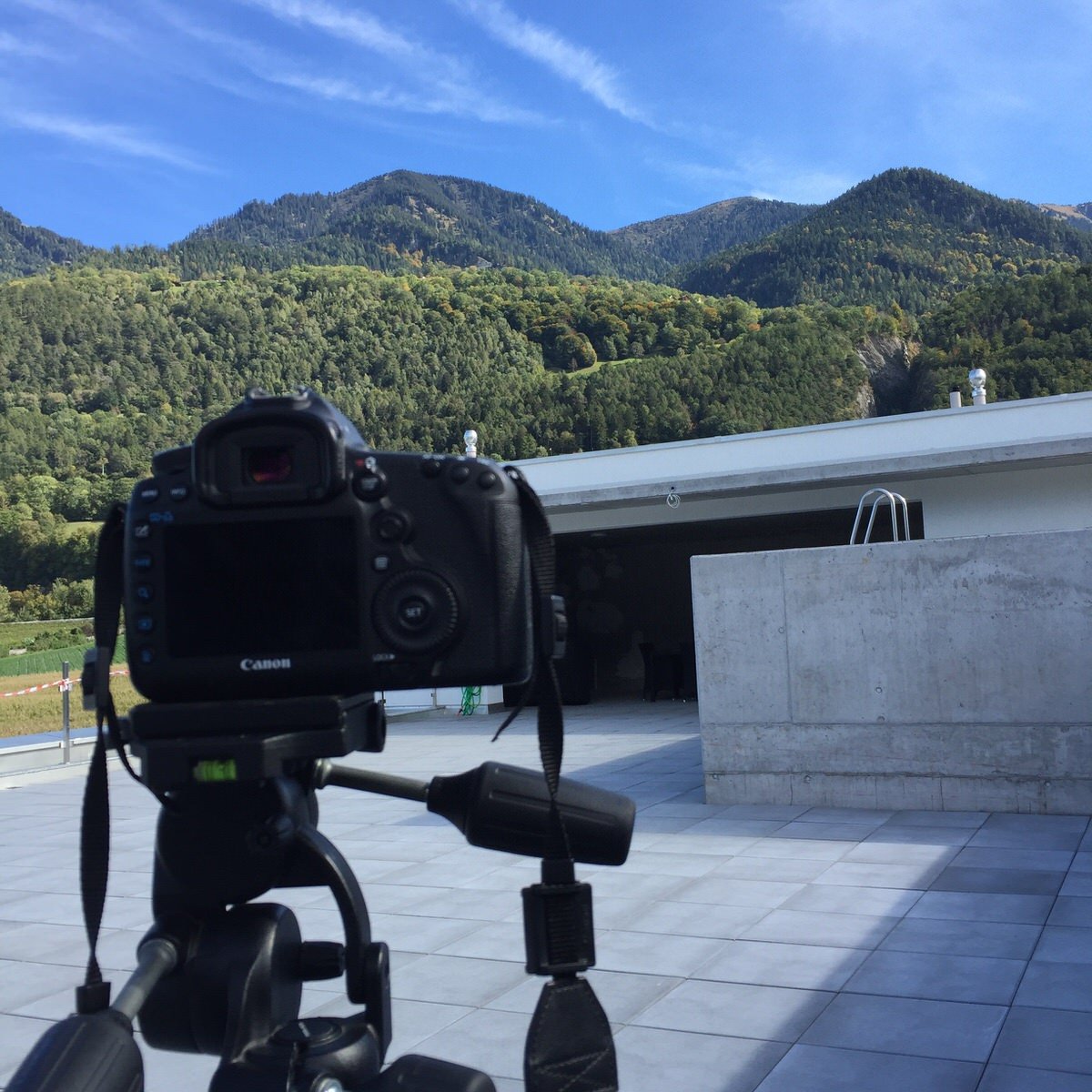 schlumpf-immobilien-mamo-photography-fotograf-interlaken-architektur-makingof-001