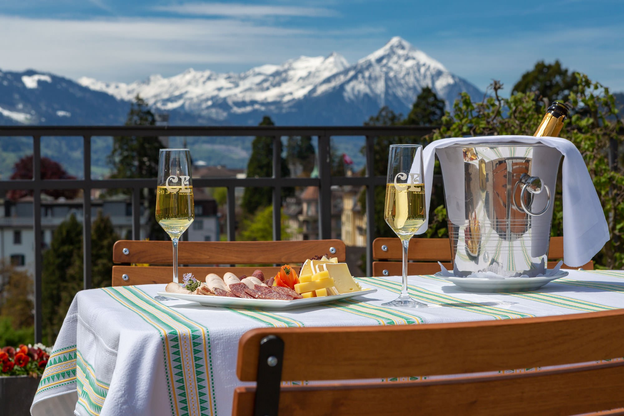 Hotelfotograf-Schweiz-Hotel-Carlton-Europe-Interlaken-MAMO-Photography-Fotograf-Schweiz