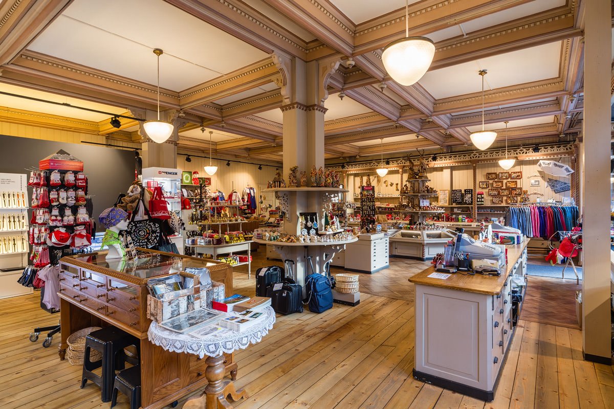 wyss souvenirs interlaken, wyss sport, innenarchitektur, 360 grad fotografie, innenpanorama, 360 grad panorama, fotograf, bern, thun, interlaken