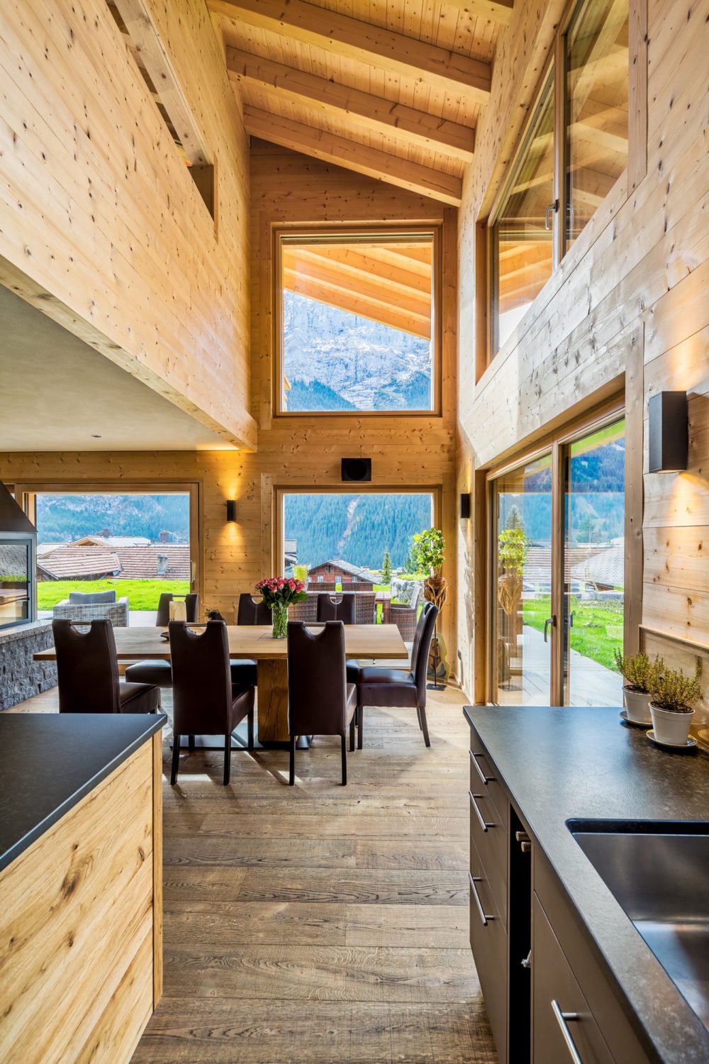 Interiorfotograf-MAMO-Photography-Interlaken-Holzkreation-Schmid-Grindelwald-Innenarchitekturfotos-Architekturfotos-Schweiz