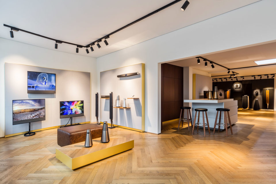 Interiorfotografie: Media-Line, Bern, Schweiz Fotograf-Interlaken-Thun-Bern-Interiorfotografie-Innenarchitekturfotografie-Innenarchitekturfotografie-MAMO-Photography
