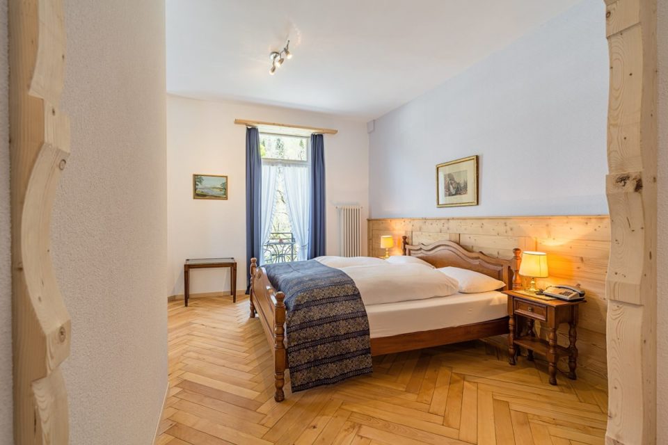 Hotelfotograf-Schweiz-Interlaken-Hotel-Carlton-Europe-Interlaken-Interior-MAMO-Photography-002 Hotelfotografie Fotograf Interlaken Schweiz Hotel Carlton-Europe Interlaken Interiorfotografie Innenarchitektur MAMO Photography