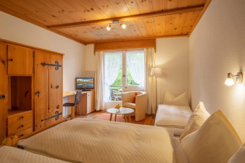 Hotelfotografie-Interlaken-MAMO-Photography-Hotel-Neuhaus-zum-See-Thunersee-Switzerland-001
