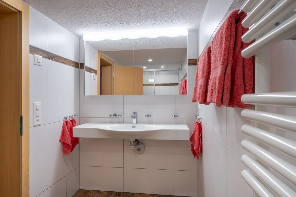 Architekturfotografie-Interlaken-Ferienwohnung-Grindelwald-Interiorfotografie-Fotograf-Interlaken-MAMO-Photography