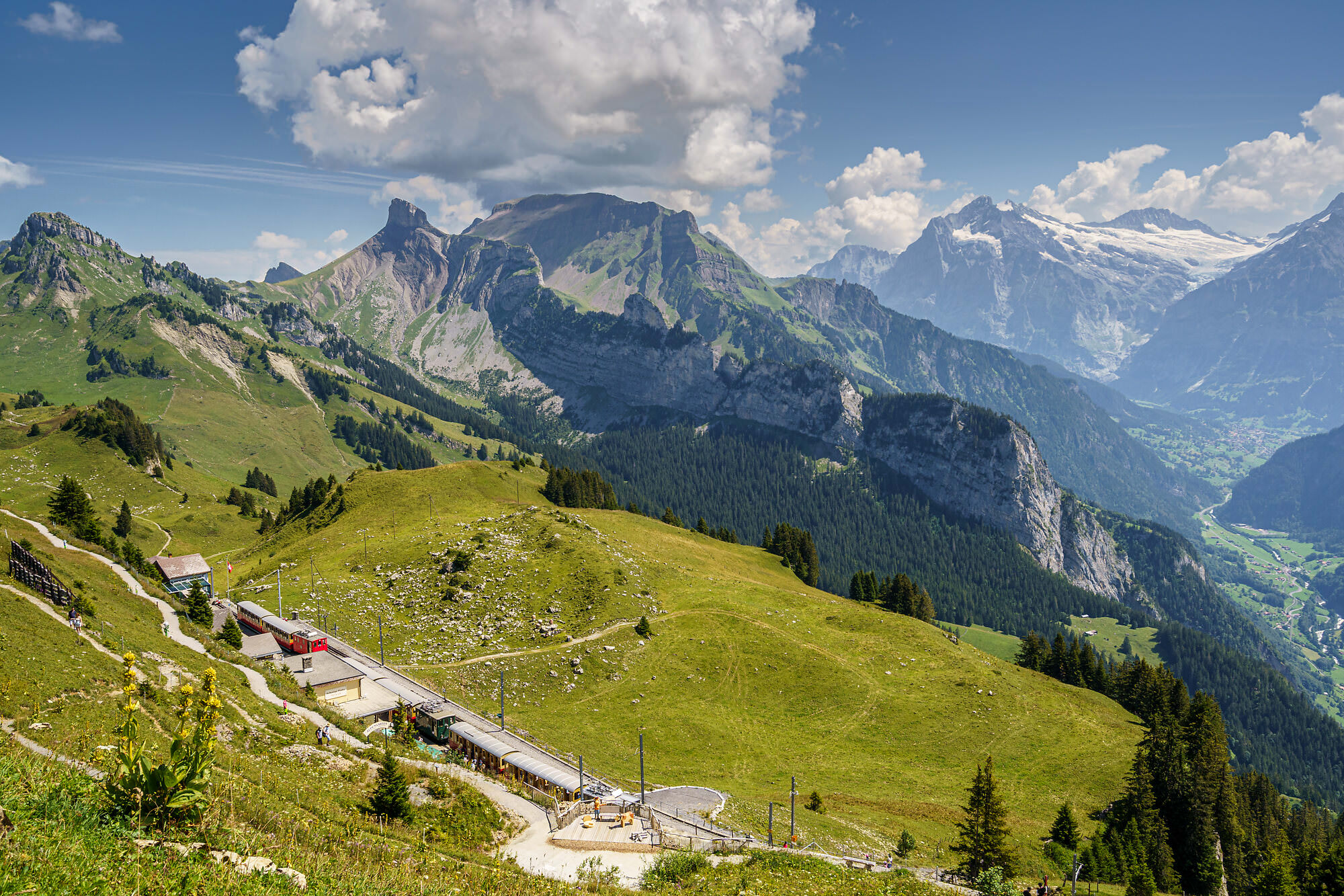 Fotograf Interlaken Thun Bern Landschaftsfotos Tourismusfotos Wanderfotos Landschaften Berner Oberland Schweiz Sommer Winter Herbst Berufsfotograf