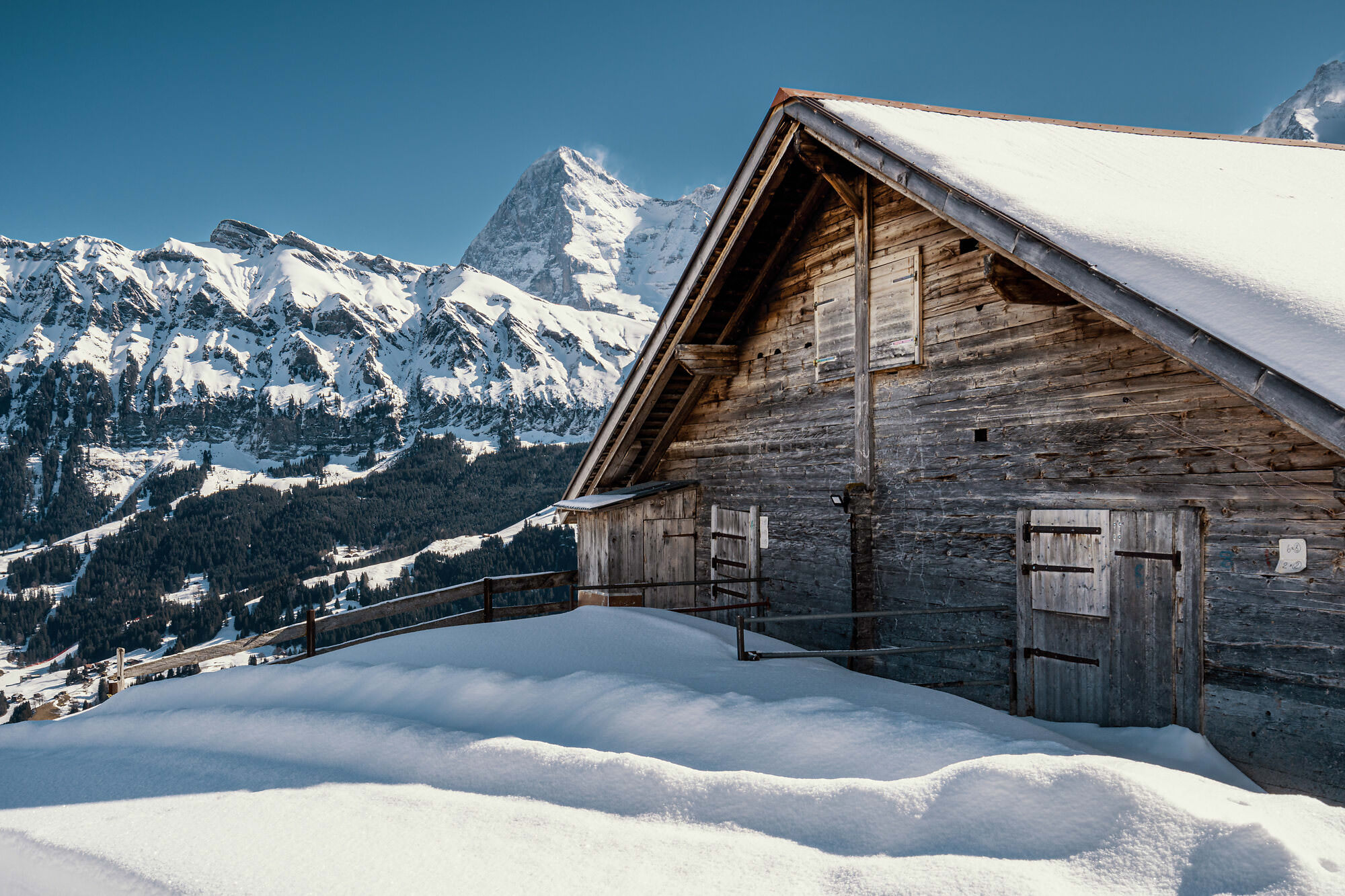 Fotograf Interlaken Thun Bern Landschaftsfotos Tourismusfotos Wanderfotos Landschaften Berner Oberland Schweiz Sommer Winter Herbst Berufsfotograf