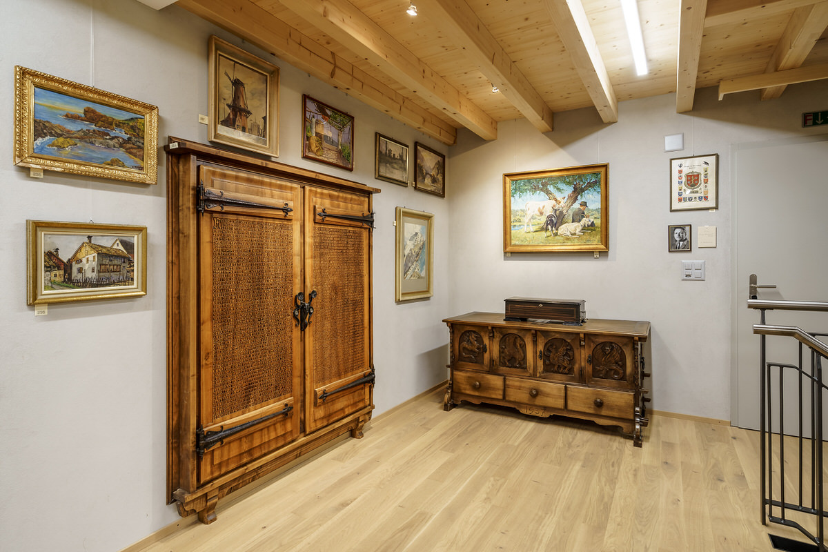 Fotograf Interlaken MAMO Photography Galerie altes Küblibad Dauerausstellung Gustav Ritschard Gemälde Illustrationen