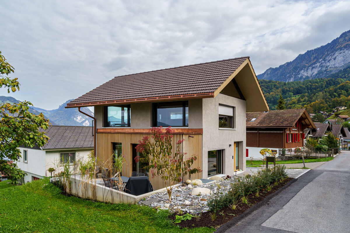 Architekturfotografie MAMO Photography KXS Architektur, Thun Small House im Berner Oberland Fotograf Interlaken Thun Bern