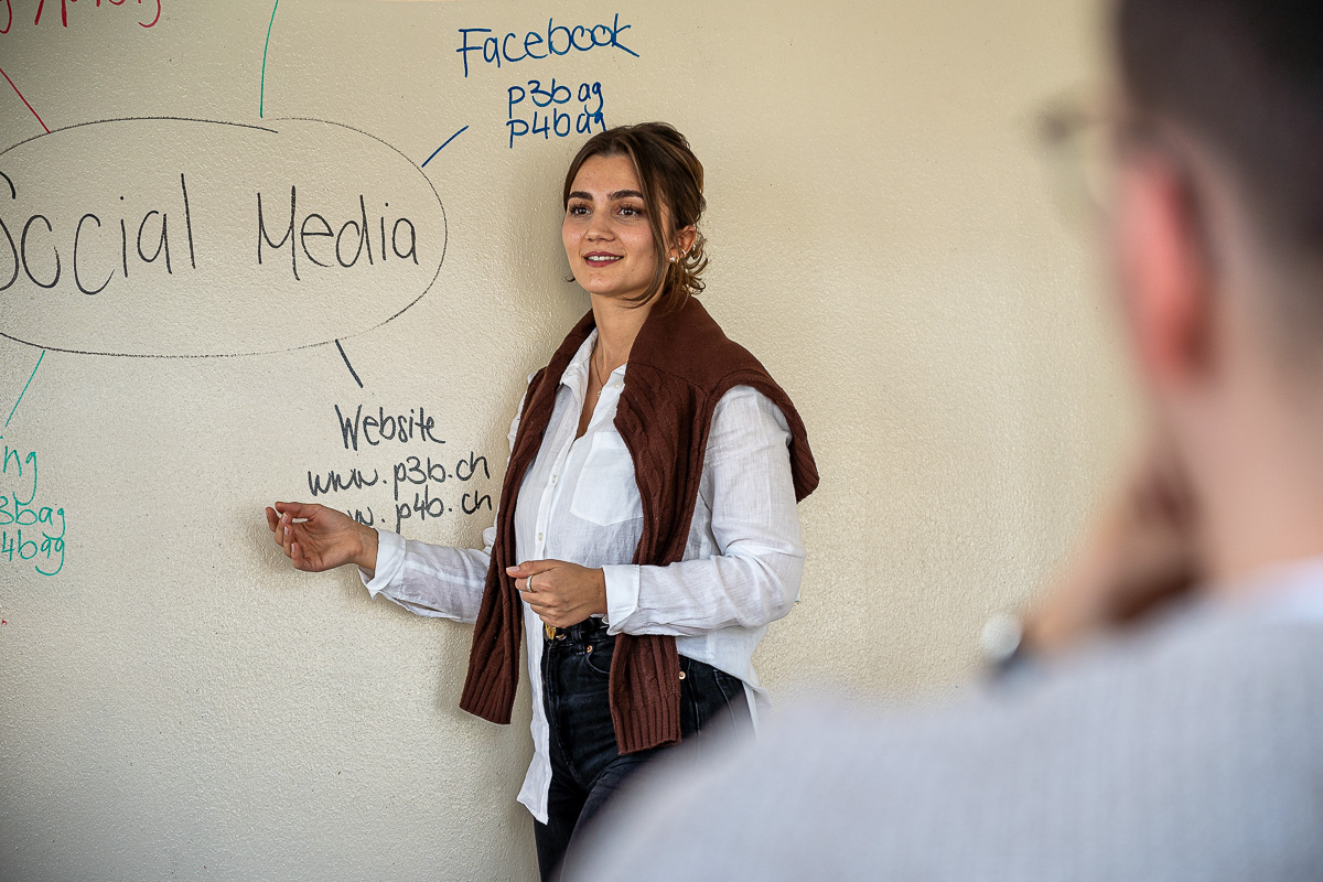 Corporate Fotografie, Business Portraits, MAMO Photography, Interlaken, P34B Bern, P4B Bern, P3B Bern, Jobs, Informatik, Fotograf Intelaken, Fotograf Thun, Fotograf Bern