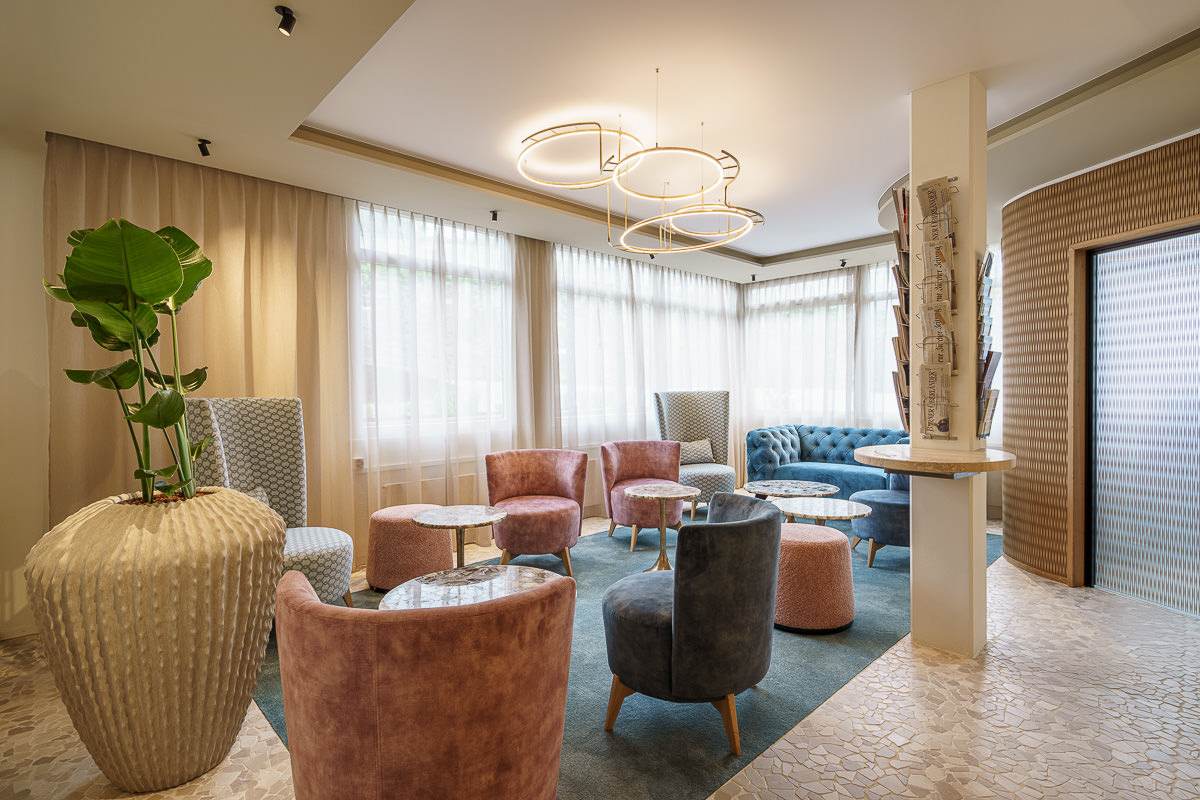 Hotelfotografie Hotelfotos Fotograf MAMO Photography Interlaken Hotel Restaurant Seegarten Marina Spiez Bern Thun Interlaken Kanton Bern Schweiz
