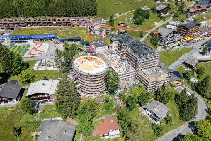 fotograf interlaken drohnenfotos mamo photography architekturfotografie hotelfotografie wenger holzbau ag unterseen hotel in mürren schweiz