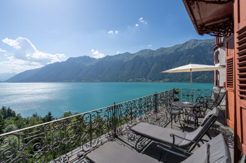 Hotelfotografie Grandhotel Giessbach, Brienz - Schweiz. Fotografiert von MAMO Photography, Interlaken - Schweiz. Hotelfotograf, Architekturfotograf, Interieurfotograf, Immobilienfotograf. Balkon gegen Westen Suite
